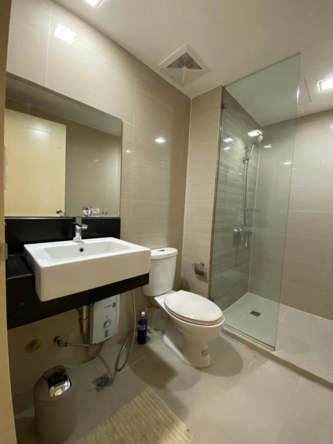 Spacious Condo In Venice Luxury Residences Тагуиг Екстериор снимка