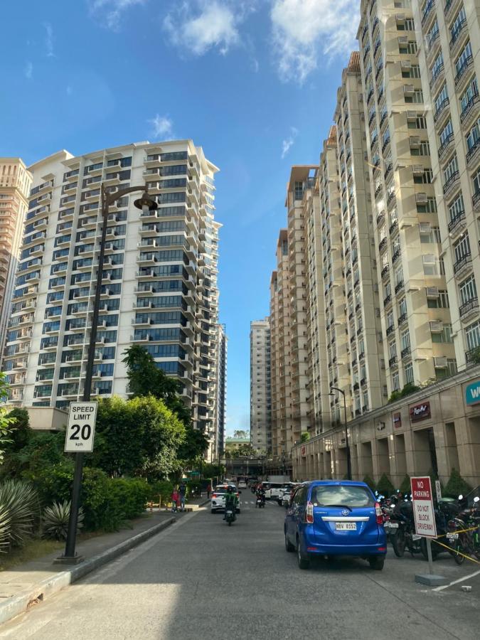 Spacious Condo In Venice Luxury Residences Тагуиг Екстериор снимка
