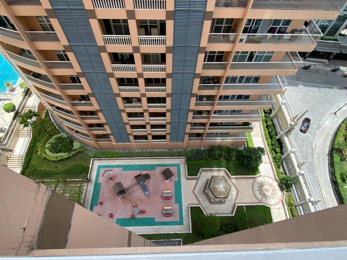 Spacious Condo In Venice Luxury Residences Тагуиг Екстериор снимка