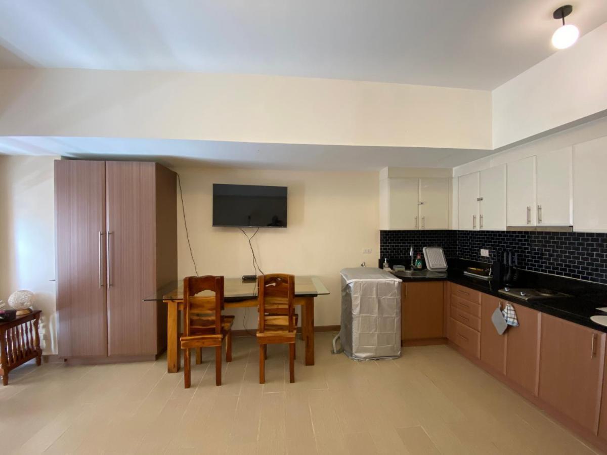 Spacious Condo In Venice Luxury Residences Тагуиг Екстериор снимка