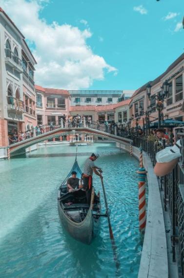 Spacious Condo In Venice Luxury Residences Тагуиг Екстериор снимка